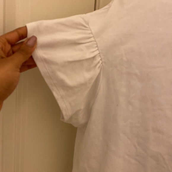 SOLD 🌻5/$15 White Boxy T Shirt with Frills - Picture 2 of 5